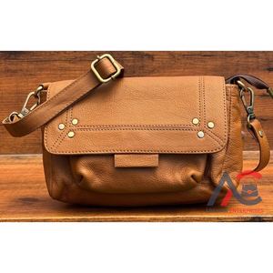 Nuevo bolso cruzado de cuero de vaca genuino de grano completo de alta calidad, bolso de hombro con solapa de estilo lujoso versátil a la moda para mujer - Product Image 1