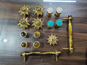 Omg Industries Bouton Starburst en laiton moderne avec pierre naturelle d'oeil de tigre pour armoires dans la cuisine chambre à coucher meubles de salon - Product Image 2