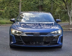 (W&T) PROMOCIÓN Venta de Auto Usado 2022 Azul Audi RS e-tron GT 4 Puertas Sedán AWD (Eléctrico 2A) - Product Image 3