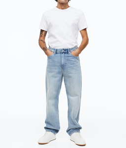 กางเกงยีนส์ขาสั้นของผู้ชายเอวกลางเอวระดับพรีเมียมทรงแบ็กกี้สีฟ้าสำหรับฤดูหนาวระบายอากาศได้ดี - Product Image 2