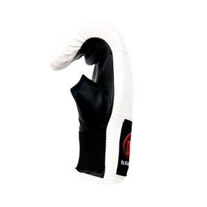 Gants de boxe professionnels personnalisables pour entraînement de puissance Gants de boxe en cuir synthétique imprimé Kickboxing Arts martiaux - Product Image 3