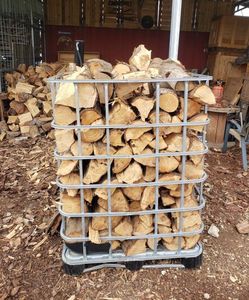 Leña de Roble de Primera Calidad, Secada en Horno, Troncos Redondos para Chimenea de Larga Duración - Product Image 1