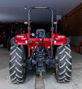 2017 CASE IH FARMALL 100C - Product Image 3