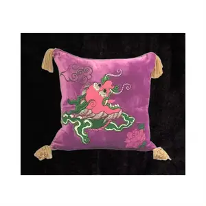 כיסויי כרית קטיפה צבעוניים מודרניים ראש דרקון אמנות לטקס רקום עדין עם קצה צנרת וגדילים בעוז לב אמנותי