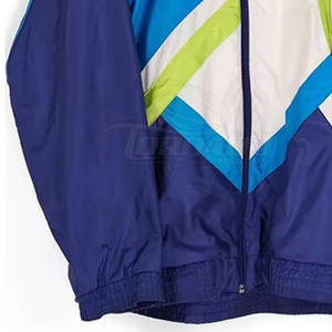 ชุดกันลมสำหรับผู้ชาย พิมพ์โลโก้ได้ตามต้องการ กันน้ำ เป็นมิตรกับสิ่งแวดล้อม ระบายอากาศได้ดี น้ำหนักเบา ผ้าฝ้าย 100% ลายเรียบ - Product Image 4