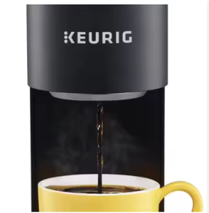 Distributeur de boissons chaudes K-Mini noir mat de qualité supérieure - Avec distributeur de gobelets blanc/jaune pour des boissons fraîches - Prêt à être expédié - Product Image 2
