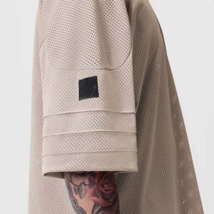 Camiseta deportiva de malla transpirable para hombre de primera calidad: ligera, de secado rápido e ideal para todas las actividades atléticas - Product Image 4