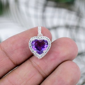 Proveedor de Colgantes de Plata con Amatista de Alta Calidad de la India, Colgante de Piedra Preciosa Amatista en Forma de Corazón con Facetas - Product Image 1