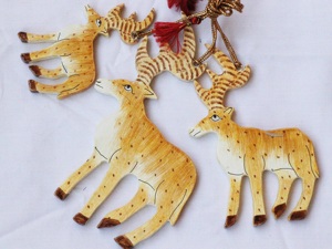 Ensemble de rennes Décorations de Noël Ornements en papier mâché - Product Image 3