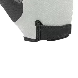 Gants de fitness en spandex nouveau style en gros avec logo personnalisé meilleure qualité pour les sports de plein air utiliser des matériaux de haute qualité - Product Image 3