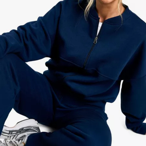 Conjunto Deportivo de Invierno de Dos Piezas para Mujer, 100% Algodón, Personalizado, Color Sólido, Bolsillos Laterales, Top Corto, Servicio OEM, Ligero - Product Image 3