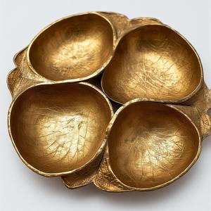 Placa de cargador de vidrio de aluminio decorativa, servidor de frutas secas, diseño de triple hoja, acabado dorado antiguo, servicio de comedor de lujo - Product Image 5