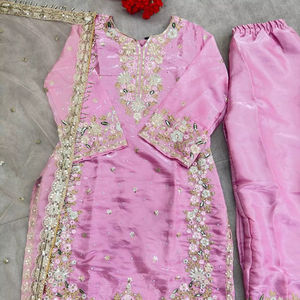 Designer indien pur soie douce Salwar costume longue robe pakistanaise Kameez Dupatta à la mode pour les fonctions de mariage et de fête - Product Image 1