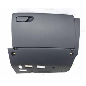 กล่องเก็บของออดี้ เอ3 ซีรีส์ (8V1) 8V1857035D (12>18) - Product Image 1