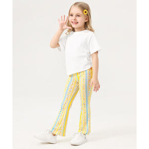 Pantalon pour enfants en bambou à taille haute avec bas évasé, respirant et décoré de motifs - Product Image 4