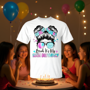 T-Shirt Promozionale Elegante per Ragazze di 16 Anni per Celebrare con Stile il 16° Compleanno - Product Image 3