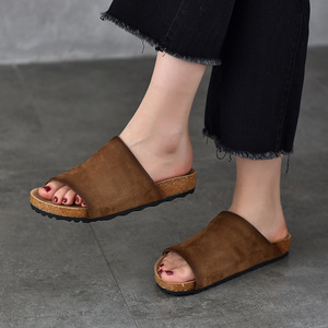 Sandalias de Cuero Cómodas para Hombre, Pantuflas Antideslizantes de Verano para Interiores y Exteriores, Pantuflas de Cuero de Diseño para Mujer - Product Image 3
