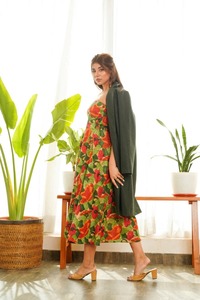 Indien main bloc coton robe élégant imprimé fleuri femmes fête et plage porter doux et pour cadeau de mariage en plein air en vente - Product Image 4