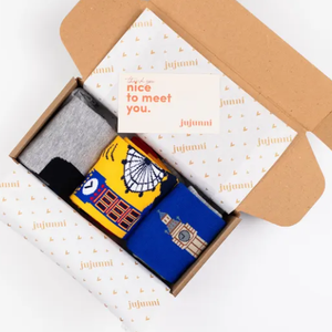 Chaussettes design londres avec logo personnalisé, icône de bus rouge jacquard en coton, cadeau souvenir de chien de garde britannique, articles à vendre tous les jours - Product Image 5