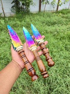 มีดคริสตัลออร่าออบซิเดียนแกะสลักที่สวยงามพร้อมด้วยด้ามจับไม้สไตล์มาสคอตตกแต่งแท่นบูชาตามเทศกาล - Product Image 5