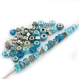 60 pièces de perles <span class=keywords><strong>fantaisie</strong></span> mixtes pour la <span class=keywords><strong>fabrication</strong></span> de <span class=keywords><strong>bijoux</strong></span>, accessoires de <span class=keywords><strong>fabrication</strong></span> de bracelets, perles en acrylique scintillantes pour stylos à perles - Product Image 1