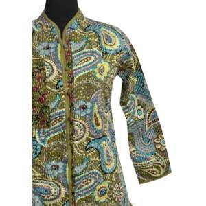 Chaqueta con estampado floral largo Kantha acolchado 100% tela de algodón nuevo diseño Otoño Invierno desgaste - Product Image 4