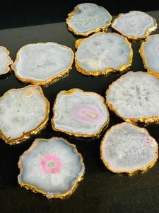 Posavasos de piedra de cristal de ágata blanca con borde dorado - Product Image 4