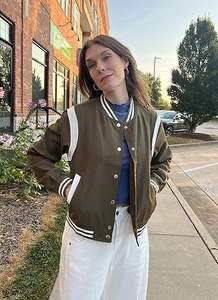 Chaqueta Bomber Varsity de moda de otoño 2025 para mujer, ropa de calle informal con botones y efecto lavado, trajes escolares cortos - Product Image 3