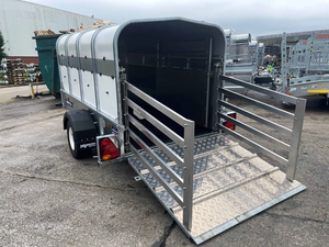 Remorque à chevaux robuste, semi-remorque pour bétail, double essieu, pneus 12.00R22.5, matériaux acier et aluminium, longueur 45 m, charge utile 45 tonnes - Product Image 4