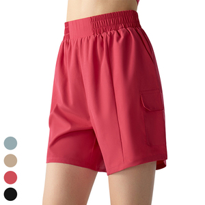 Pantalones cortos de yoga para correr al aire libre con bolsillos y logotipo personalizado para mujer - Product Image 5