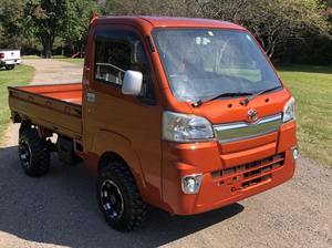 Camioneta Toyota Pixis Mini Automática - Product Image 6