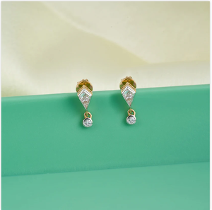 Pendientes de diamantes modernos con forma de cometa con estilo geométrico y aspecto glamuroso para ocasiones especiales de la India - Product Image 2