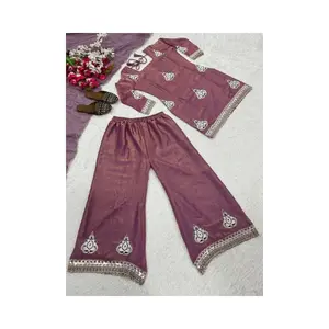 Ensemble haut palazzo et dupatta pour femme, de créateur, pour les occasions spéciales - Product Image 1