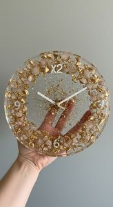 Horloge murale en résine élégante, design artistique unique, fait main, style religieux, écologique, personnalisable, en provenance d'Inde - Product Image 3