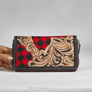 Portefeuille court pour femme en cuir véritable fait main avec fermeture à glissière, motif floral en relief, motif à carreaux rouge et noir, style vintage - Product Image 2