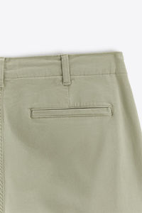 Pantalon cargo de haute qualité avec logo personnalisé et poches plaquées avec rabats aux jambes pour hommes - Product Image 5