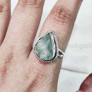 Joyería de piedra en bruto, anillo para mujer, aguamarina Natural, piedra preciosa cruda, piedra natal de marzo, anillo bohemio, joyería, anillo de Plata de Ley 925 - Product Image 1
