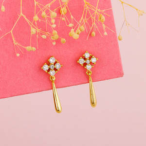 Pendientes de gota dorados con clase Accesorio de moda - Product Image 1