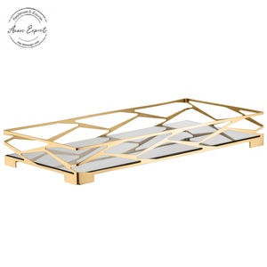 Fabricant en gros, plateau décoratif contemporain en laiton et en acrylique utilisé pour servir des boissons et décoration de Table - Product Image 4