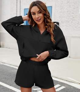 Conjunto de pantalones cortos de moda para un estilo de vida activo - Product Image 2