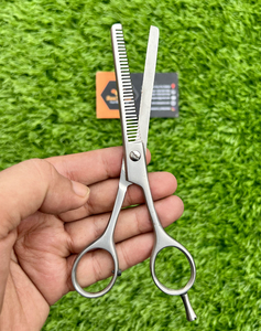 निजी लेबल 4Cr13 स्टेनलेस स्टील सीधे ब्लेड टिप दाएं हाथ के बाल पतला कैंची आरामदायक पकड़ तेज सुरक्षा बारंबर्स - Product Image 6