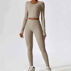 Conjunto de dos piezas personalizado Gymwear Tank Top y Leggings Set para mujer Fitness OEM Activewear transpirable ropa de entrenamiento - Product Image 6