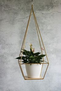 Jardinière en métal moderne espaces intérieurs et extérieurs solide et durable pour le jardin affichant des plantes herbes fleurs - Product Image 3