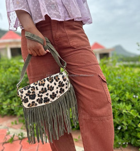 กระเป๋าสะพายพาดลำตัวหนังแท้พิมพ์ลายสัตว์สไตล์ตะวันตกใหม่ - Product Image 4