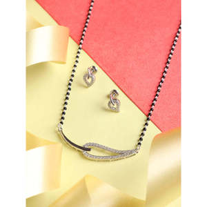 Compre un Conjunto de Mangalsutra de Plata Pura, Joyería Fina con Diamante de Corte Esmeralda Chapado en Oro, para Regalo de Boda o Fiesta para Esposa - Product Image 2