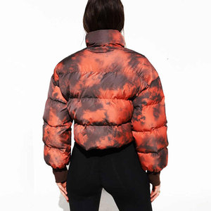 Veste matelassée à capuche camouflage respirante imperméable en tricot sublimé personnalisée Hommes Femmes Hiver 240 grammes Doublure en polyester OEM - Product Image 3
