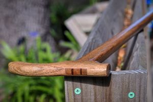 Bastón de madera ajustable SMART Price con múltiples nudos Bastón de madera fuerte para ancianos por Standard International - Product Image 6