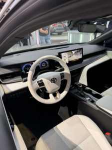 Voitures d'occasion 2026 Hybrid 2.0 HE Sedan Sport, boîte de vitesses automatique, propulsion arrière, couleur foncée, meilleur prix essence - Product Image 6