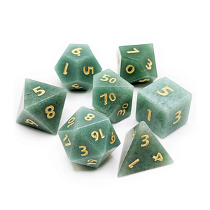 Jeu de dés en pierre de cristal Aventurine verte D20 personnalisée 16mm naturel Viking inspiré des pierres précieuses gravées dés du MDN - Product Image 6