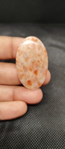 พลอย Sunstone สีส้มธรรมชาติขัดเรียบสำหรับทำเครื่องประดับอัญมณีรุ่น126 5-8มม. - Product Image 4